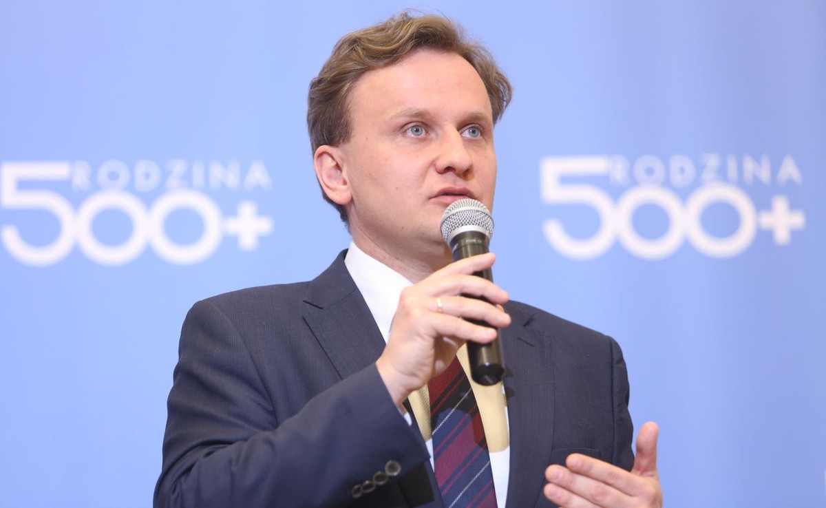 Bartosz Marczuk: Warto było umierać za 500+ [WYWIAD]