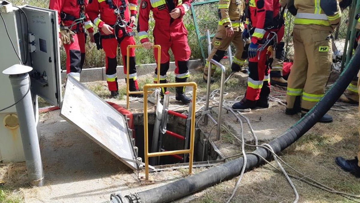 Tragedia na Podlasiu. Pracownicy wpadli do szamba, dwóch nie żyje