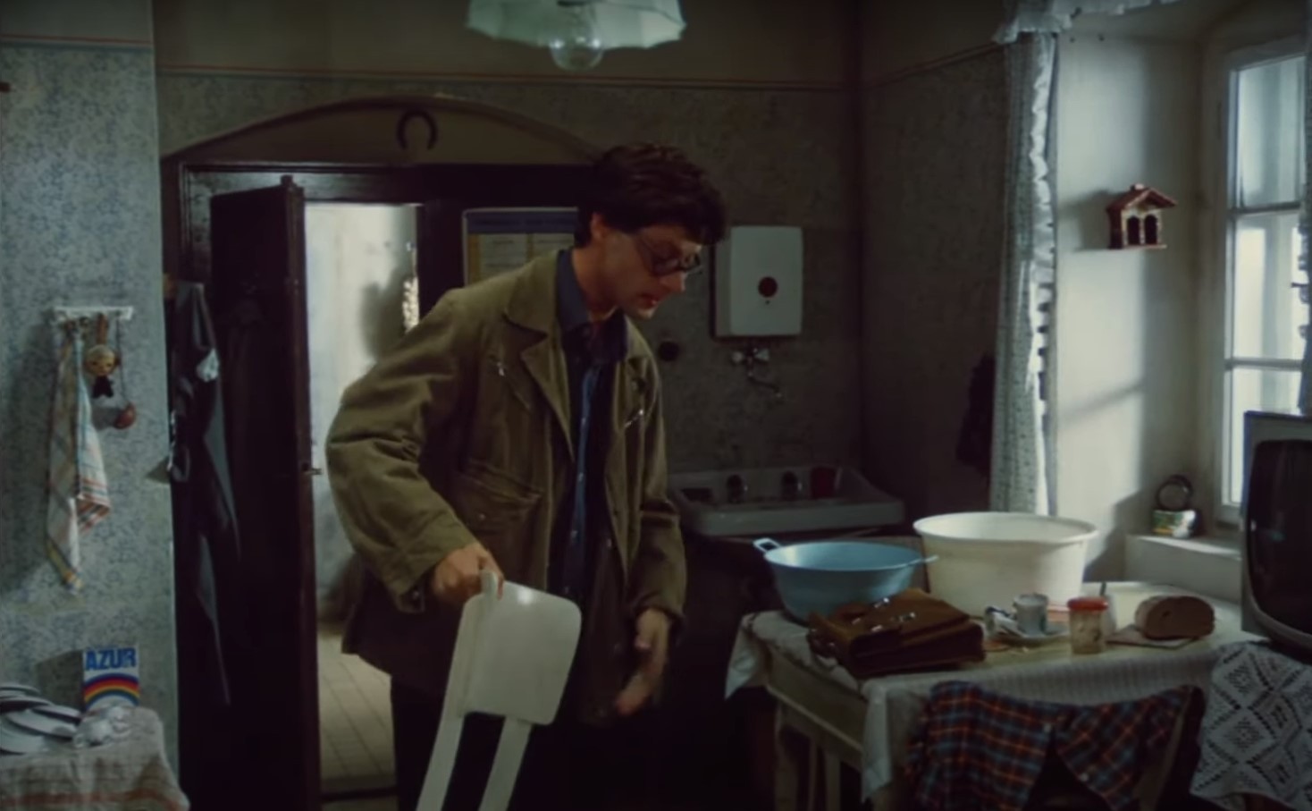 Jan Hartl v kultovom filme Vesničko má středisková.