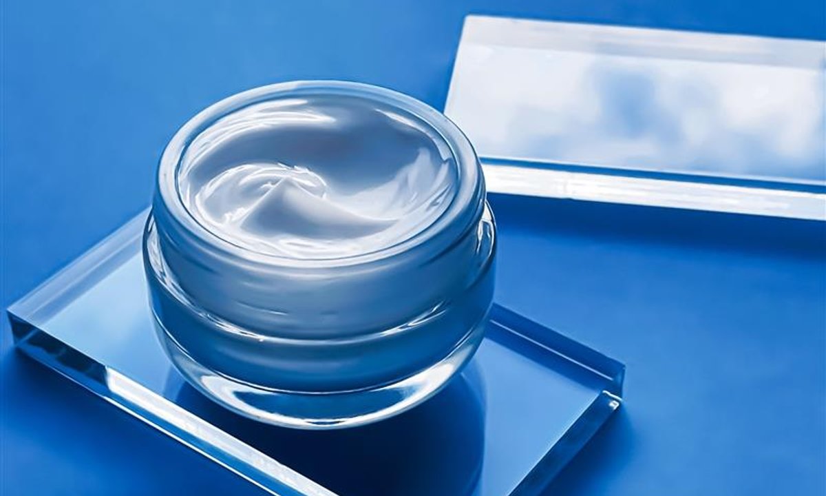 Kolagenowy krem za 5 zł robi furorę! "Moja skóra nigdy nie wyglądała tak dobrze"