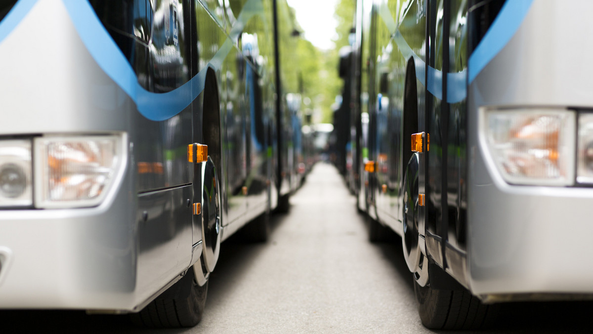 Na wrocławskie ulice trafi 50 fabrycznie nowych, niskopodłogowych i przegubowych autobusów z silnikami Diesla firmy MAN. Miejskie Przedsiębiorstwo Komunikacyjne w tym mieście rozstrzygnęło przetarg w tej sprawie. Unia Europejska pokryje 54 mln zł kwoty zakupu.