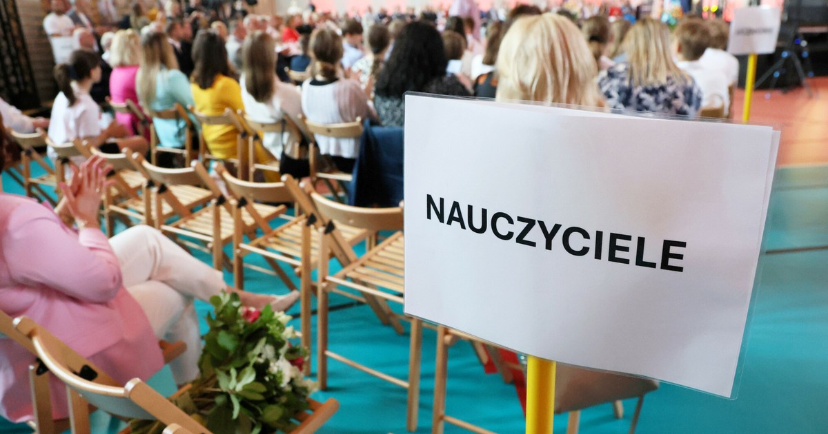 Nawet 10 tys. zł. Tyle zarabiają teraz nauczyciele