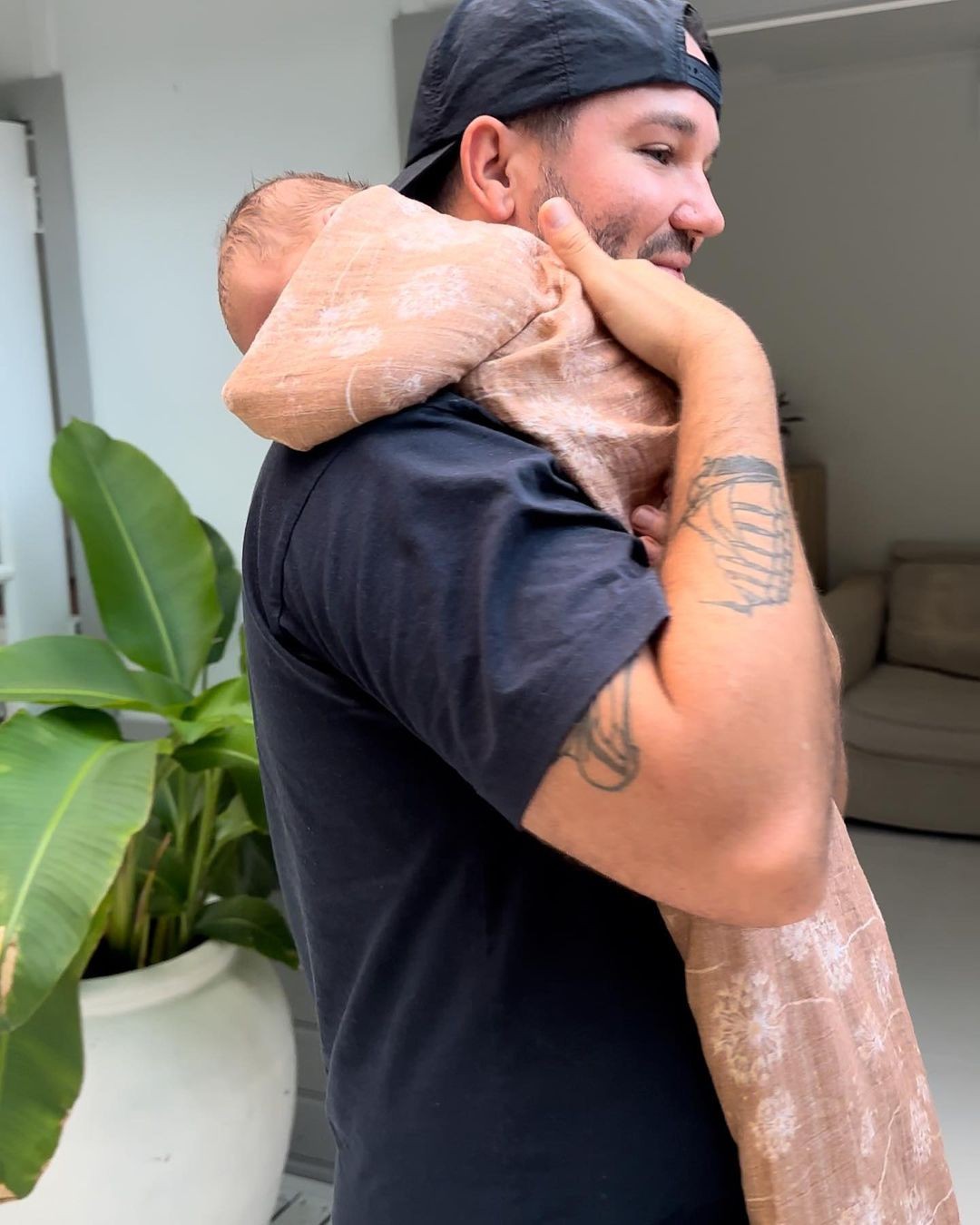 Influencer, Joel Pringle, zomrel tesne po oslave svojich 40. narodenín.
