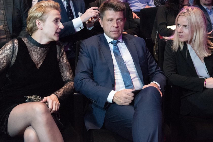 Petru, Scheuring-Wielgus oraz Schmidt założyli koło poselskie Liberalno-Społeczni 