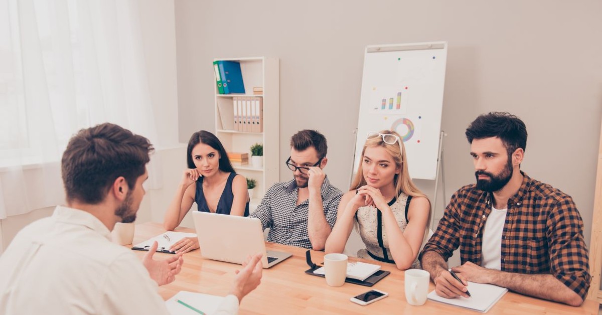 „Boys club” w pracy. Rekruterka ujawnia mroczne kulisy rekrutacji. Prawda, której nie chce mówi