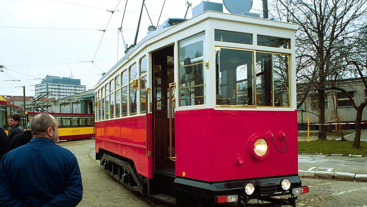 Artyści z Gorzowa Wlkp. (Lubuskie) będą mogli prezentować swoją twórczość w replice zabytkowego tramwaju, która stoi w centrum miasta. W popularnej bimbie dotychczas działało Miejskie Centrum Informacji.