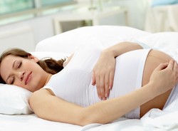 Rząd pomógł ponad 400 kobietom. Są w ciąży