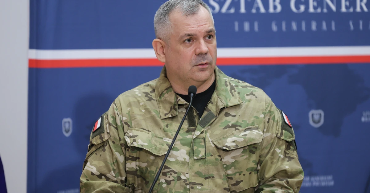 Generał Kukuła: Nie ufamy Białorusi. Chciała zdjąć z siebie odpowiedzialność