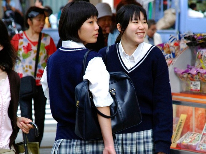 ILUSTRACIJA/Srednjoškolke u Japanu 