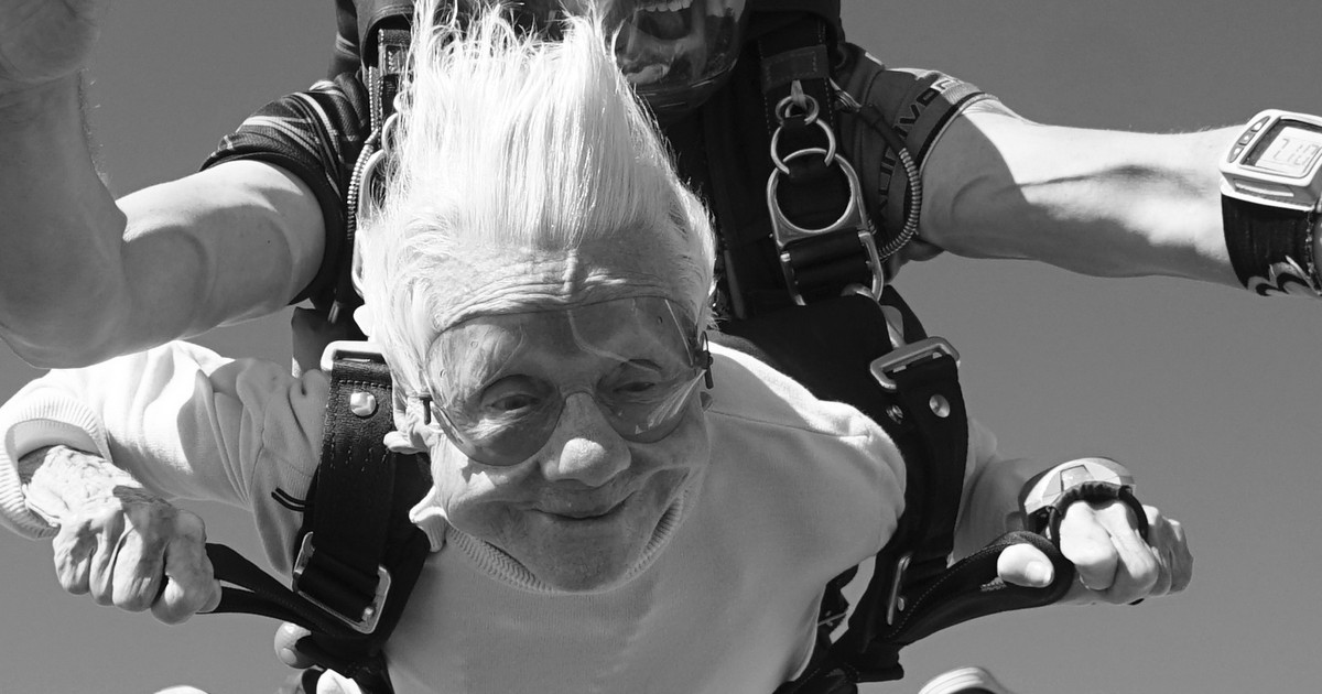 Dorothy Hoffner Nie yje Maj c 104 Lata Skoczy a Ze Spadochronem