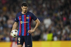 Liga Mistrzów: Barcelona upokorzona. Lewandowski zdjęty z boiska przed końcem meczu [WIDEO]