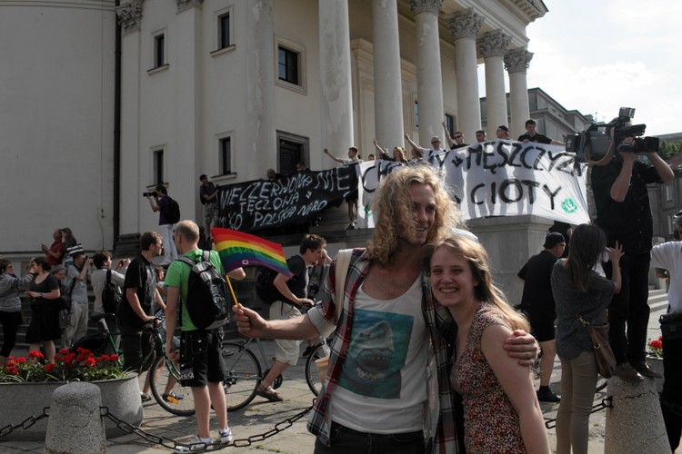 Uczestnicy parady mówili, że chcą się upomnieć o prawa gejów, lesbijek, biseksualistów i osób transseksualnych.