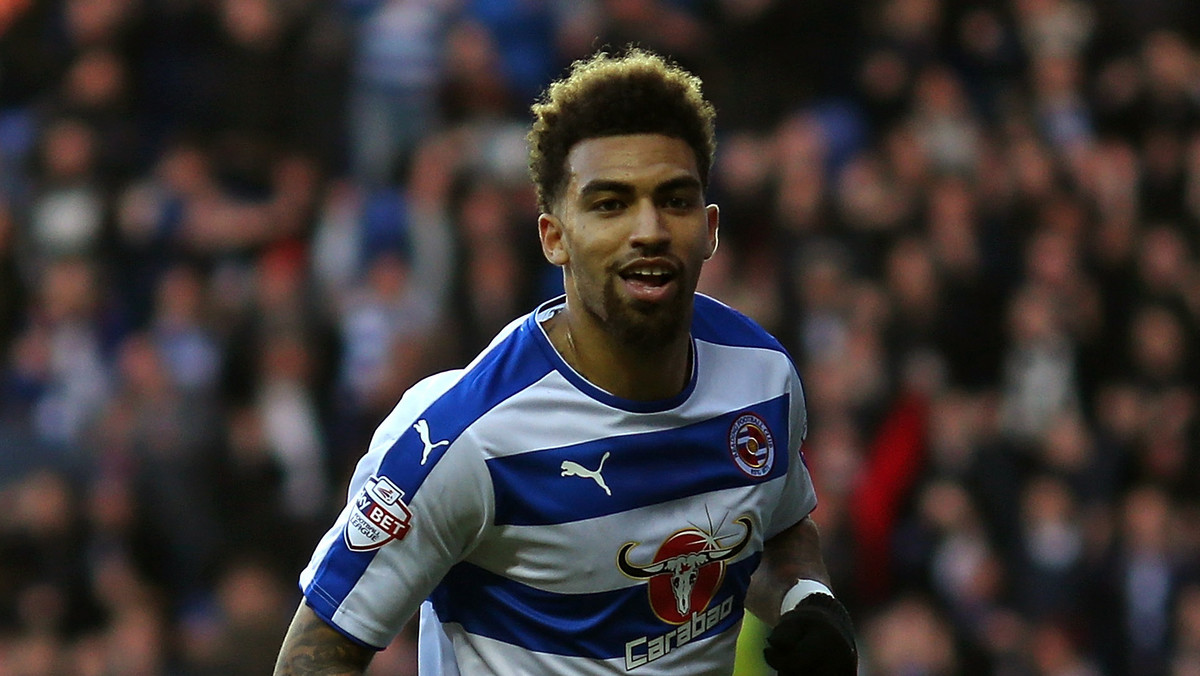 W meczu 22. kolejki angielskiej Championship, po czterech ligowych porażkach z rzędu, Reading pokonało Blackburn Rovers 1:0. W pięknym stylu bramkarza gości pokonał Danny Williams.