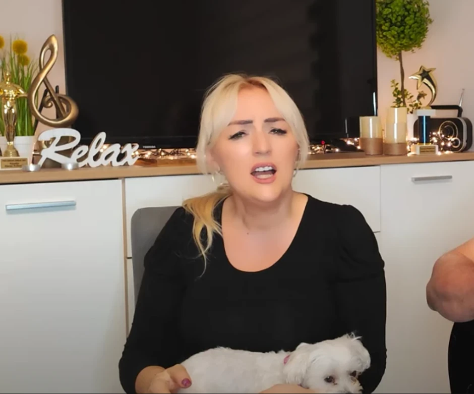 Pevačica od kuće napravila biznis