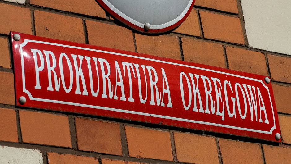 Prokuratura Okręgowa w Opolu przekazała, że mężczyzna wyłudził ponad 8 tys. zł