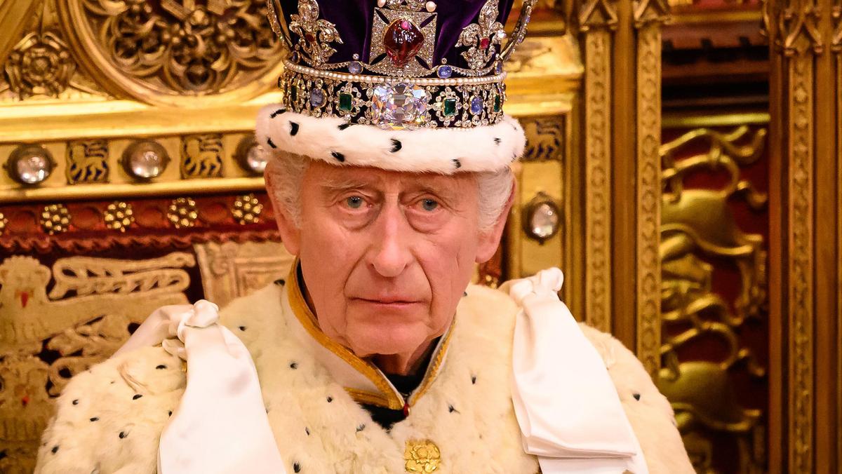 Karol III długo czekał na koronację, a Wielka Brytania już spekuluje o jego abdykacji.