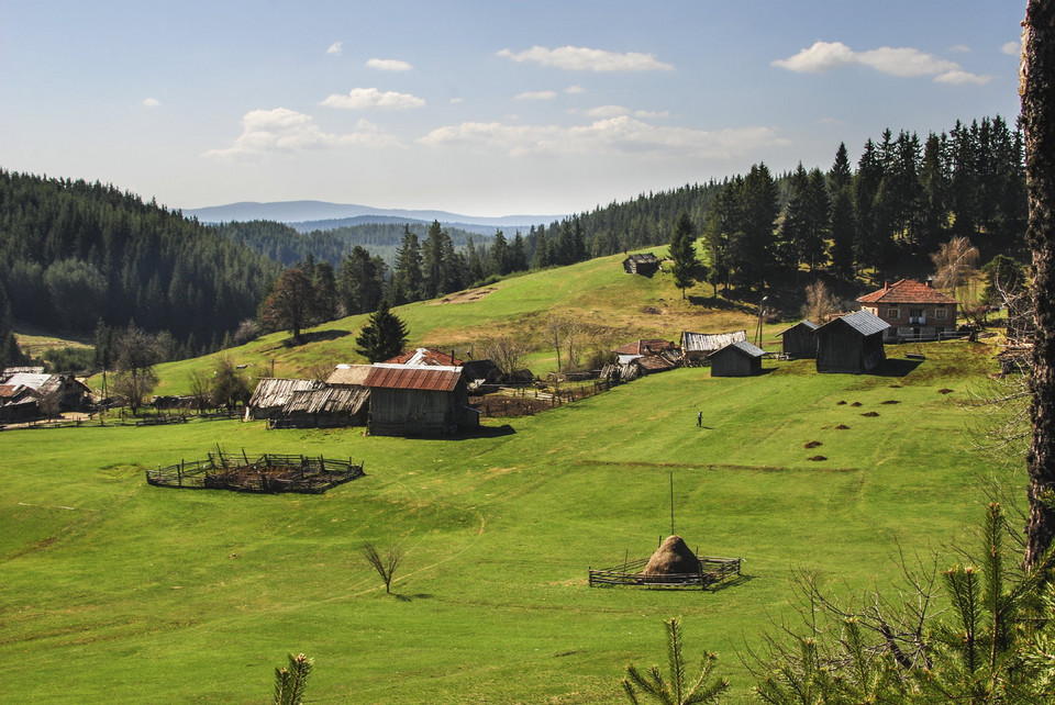 Wieś w Rodopach w Bułgarii