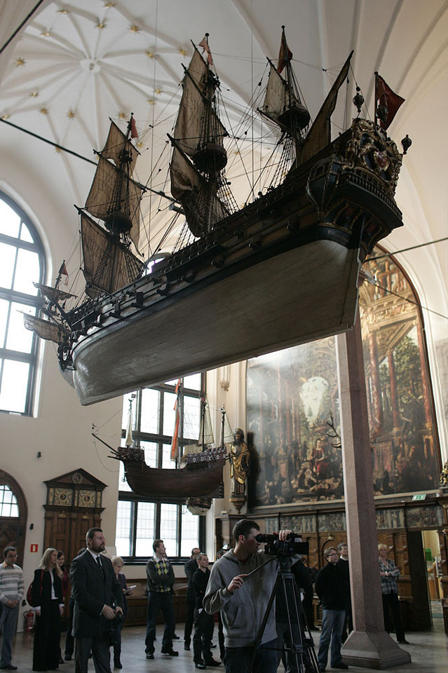 Gdańsk - okręty z Dworu Artusa