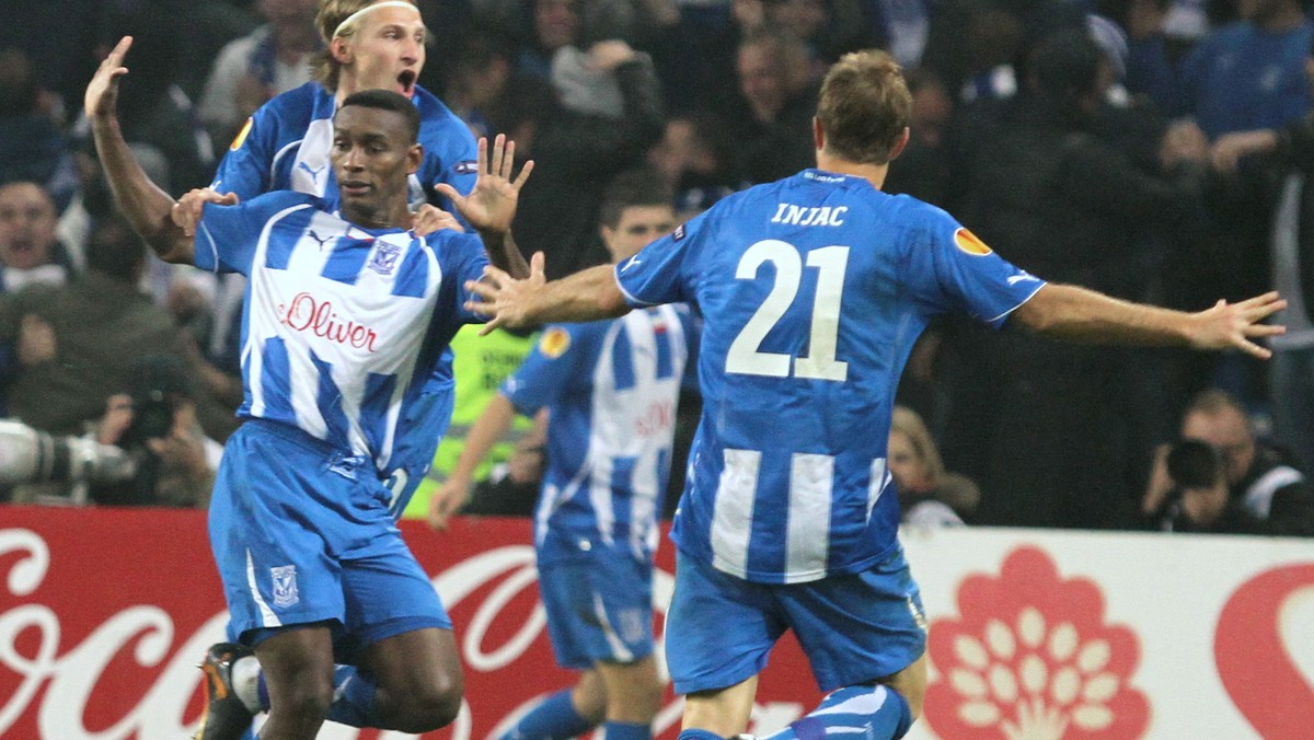 Piątkowa prasa rozpływa się nad sukcesem Lecha Poznań w Lidze Europy. Mistrzowie Polski ograli 2:0 Red Bull Salzburg na własnym boisku w drugiej kolejce fazy grupowej i wskoczyli na fotel lidera grupy A.