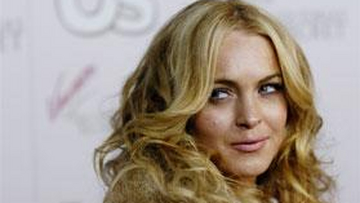 Hollywoodzkie gwiazdy, w tym Lindsay Lohan, znalazły nowy sposób na zgrabną figurę - taniec przy rurze.