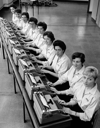 Niska wydajność pracy może pogrążyć polską gospodarkę