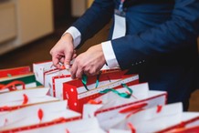 Ile kosztuje organizacja świąt? Polacy wskazali, jakie kwoty chcą wydać [BADANIE]