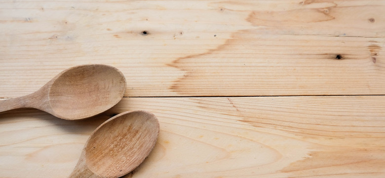 Zrób to z drewnianymi przyborami kuchennymi, a będą służyć ci dłużej
