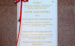 Prezes PiS: Z jednej strony był ból tej lepszej części narodu, z drugiej eksplozja zła. Te dwa żywioły ze sobą walczą
