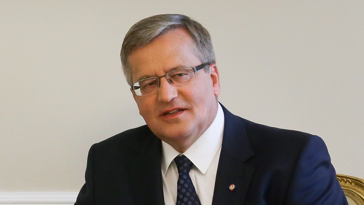 Prezydent Bronisław Komorowski złożył kondolencje władcy Malezji w związku z katastrofą boeinga 777 Malaysia Airlines na wschodzie Ukrainy. Samolot leciał z Amsterdamu do Kuala Lumpur z 295 osobami na pokładzie. Katastrofy nikt nie przeżył. Niewykluczone, że maszyna została zestrzelona.