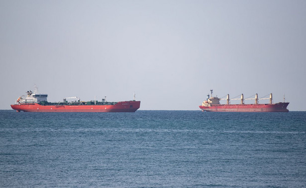 Rosjanie przenoszą swoje okręty z Krymu na wschód akwenu