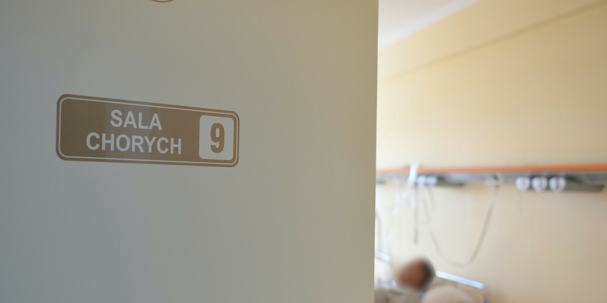 W ciągu dwóch tygodni liczba hospitalizowanych pacjentów z COVID-19 może się podwoić. 