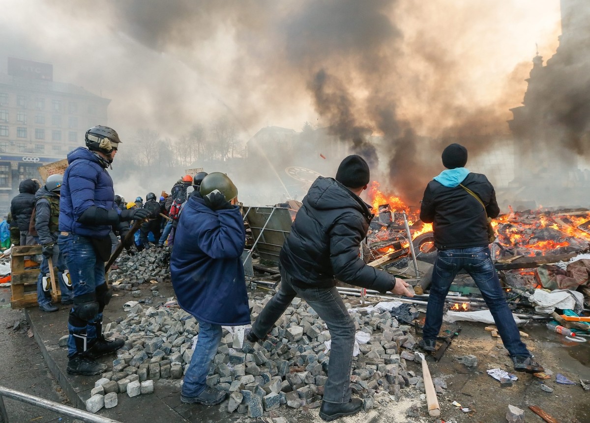 Zamieszki na Ukrainie. Fot. EPA/SERGEY DOLZHENKO/PAP/EPA