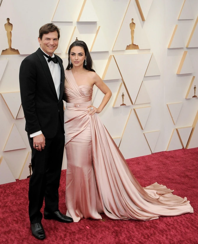 Eštin Kučer i Mila Kunis na Oskaru 20222. godine