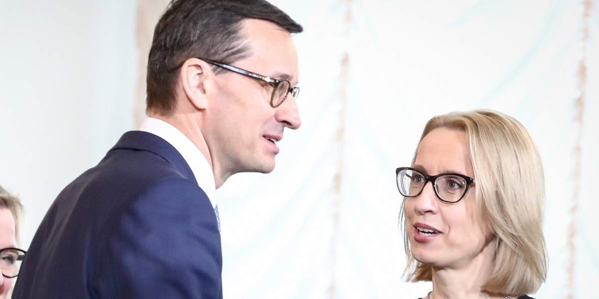 Premier Mateusz Morawiecki i minister finansów Teresa Czerwińska