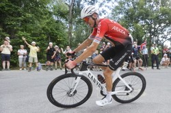 Tour de France. Francuz Barguil wycofał się z powodu zakażenia COVID-19