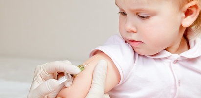 Czy szczepionki zabijają polskie dzieci?