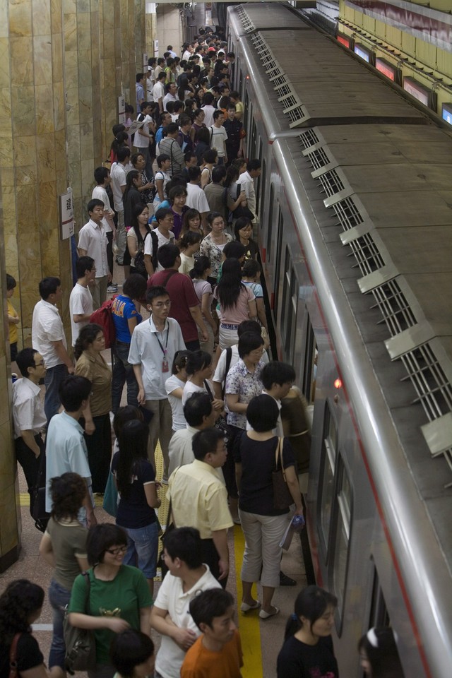 PEKIN CHINY OLIMPIADA METRO