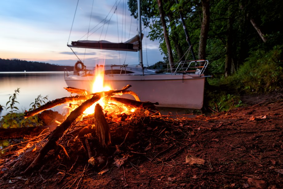 Ognisko nad jeziorem, Mazury