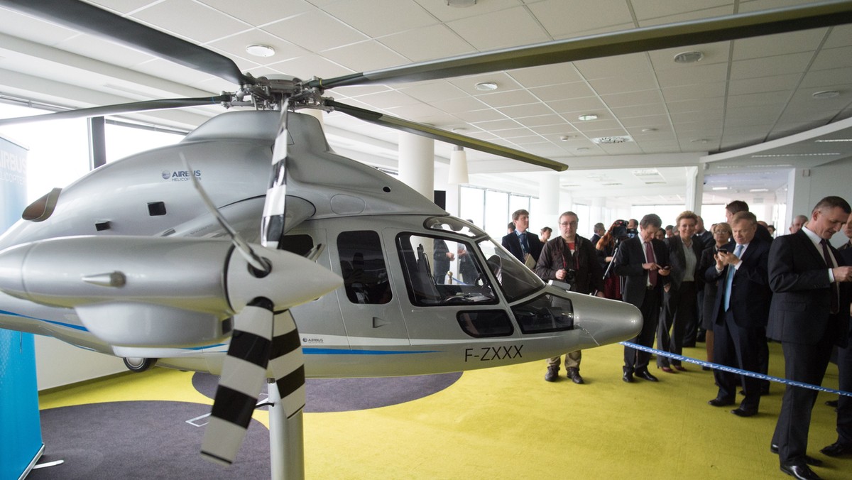 Airbus Helicopters otworzyło w Łodzi w czwartek biuro konstrukcyjne, w którym powstawać będą nowoczesne projekty śmigłowców wojskowych i komercyjnych. Biuro zatrudni ok. stu inżynierów, Firma podpisała także list intencyjny o współpracy z Politechniką Łódzką.