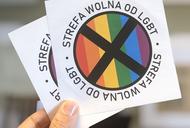 gazeta polska naklejka lgbt