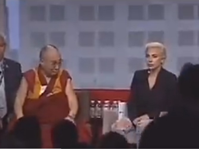 Video Dalaj Lame i Lejdi Gage izazvao buru na Tviteru