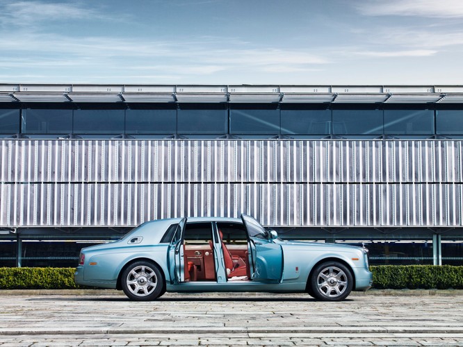 Rolls-Royce 102EX Fot. Rolls-Royce