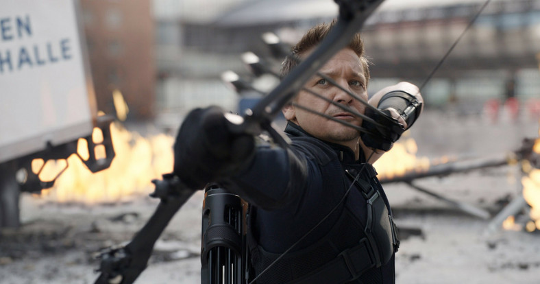 Jeremy Renner jako Clint "Hawkeye" Barton, 2016 r.