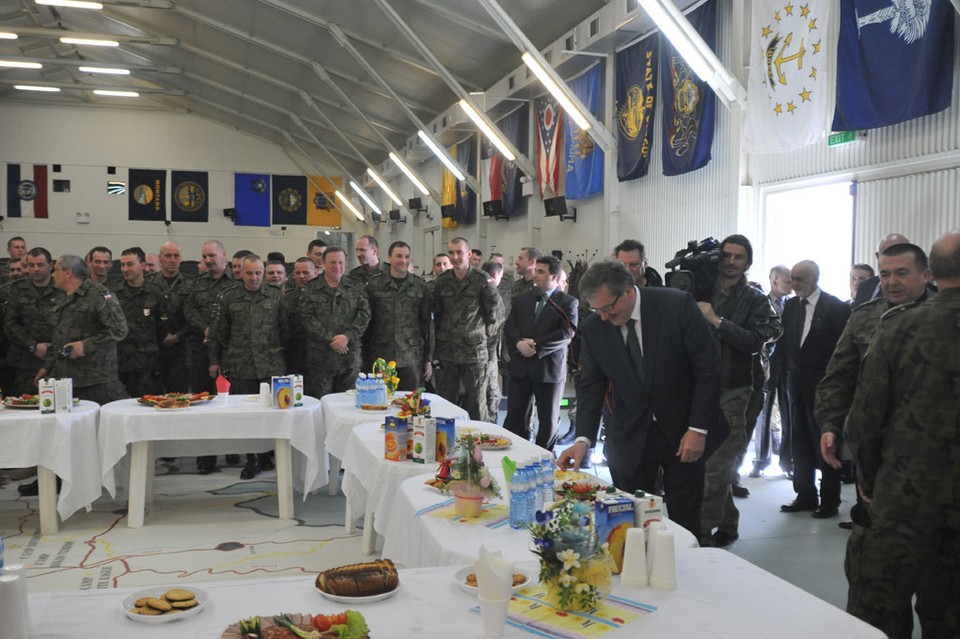 KOMOROWSKI KOSOWO ŚNIADANIE WIELKANOCNE