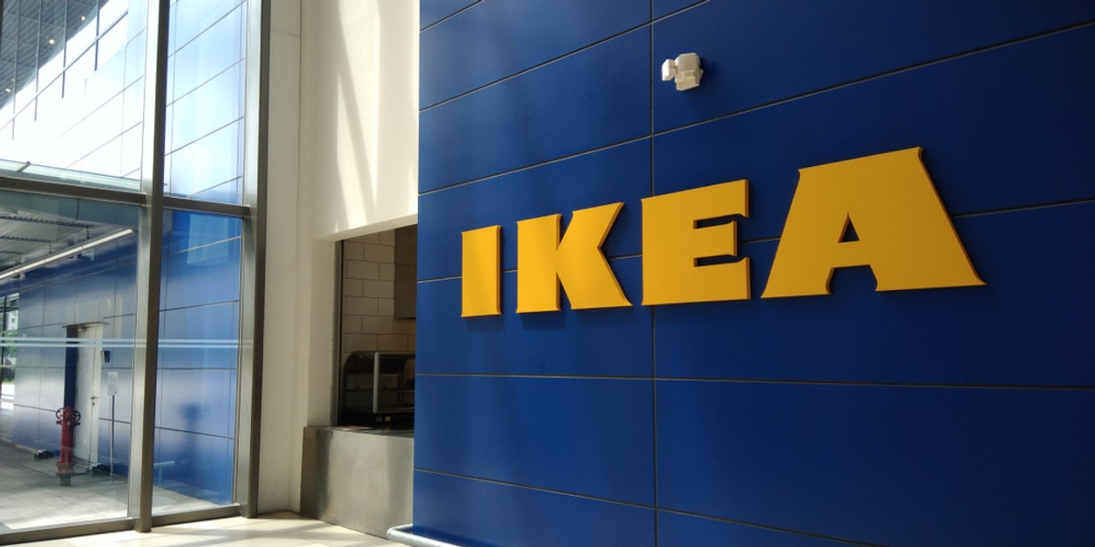 Sklepy Ikea to już nie nie tylko niebieskie hale, ale firma stawia na mniejsze formaty