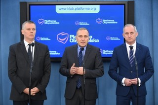 Schetyna: PiS połamie sobie zęby na samorządzie