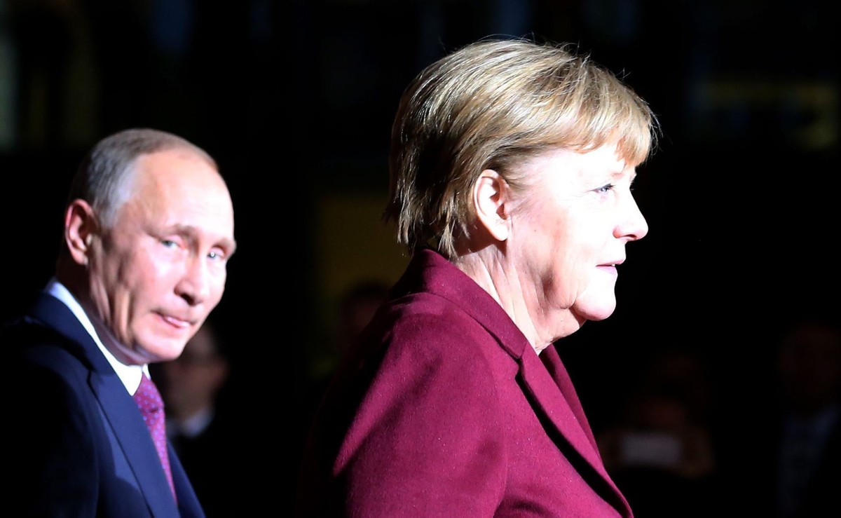 Władimir Putin i Angela Merkel