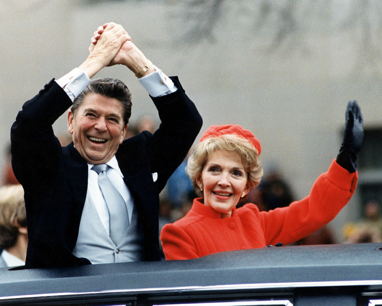 Nancy Reagan i Ronald Reagan w 1981 roku