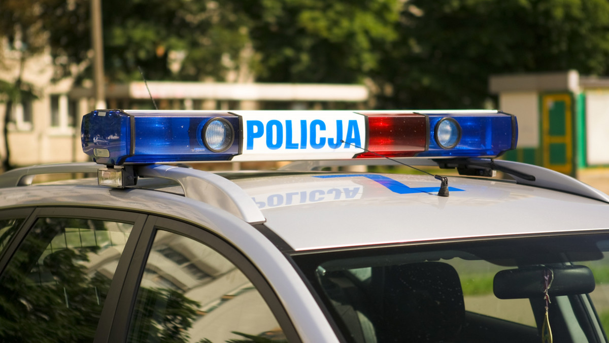 Wstępne podsumowanie tegorocznego długiego weekendu pokazuje, że w okresie od 11 do 15 sierpnia w Małopolsce doszło do 33 wypadków drogowych, w których trzy osoby poniosły śmierć, a 33 zostały ranne.