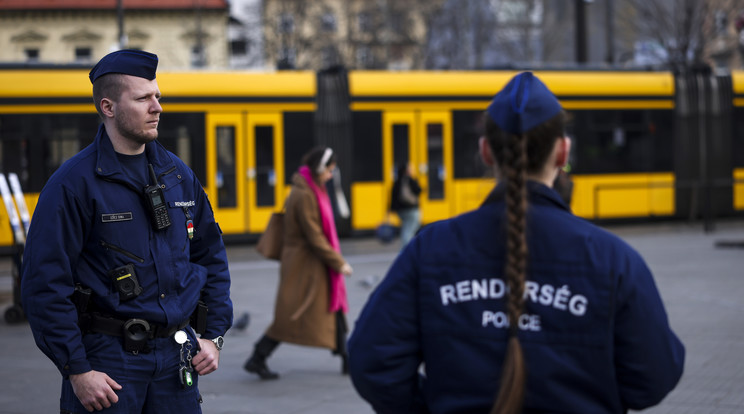 Rendőri intézkedés Budapesten /Fotó: MTI/Hegedüs Róbert